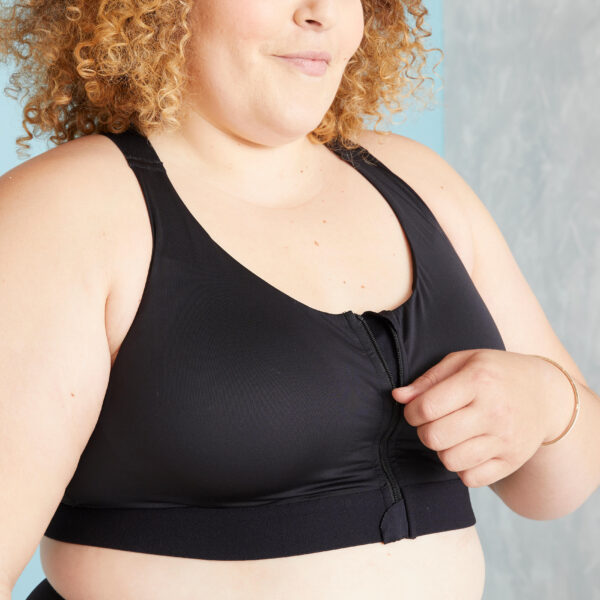 Black High-Support Zip-Up Sports Bra with Removable Cups and Adjustable Straps