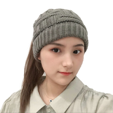 Women’s Winter Beanie with Ponytail Slot
